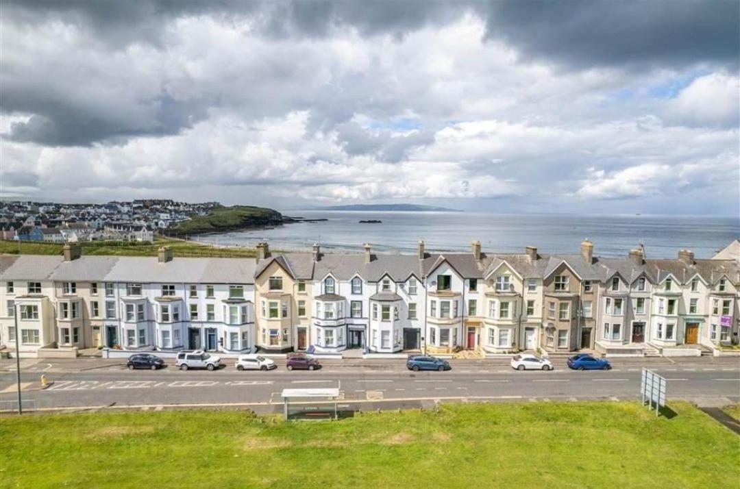 2 Dunluce Green - Portrush By The Sea ภายนอก รูปภาพ