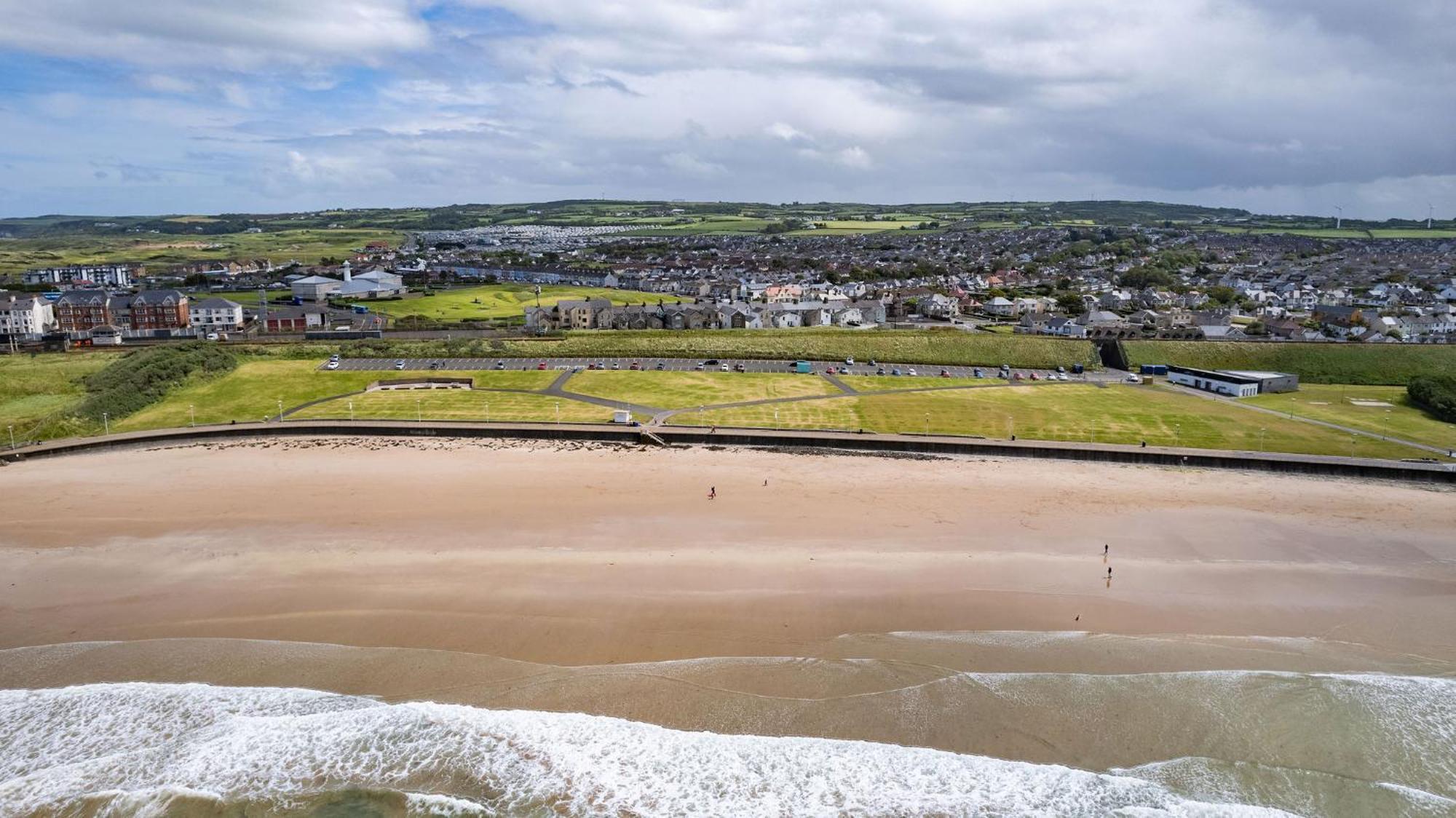 2 Dunluce Green - Portrush By The Sea ภายนอก รูปภาพ